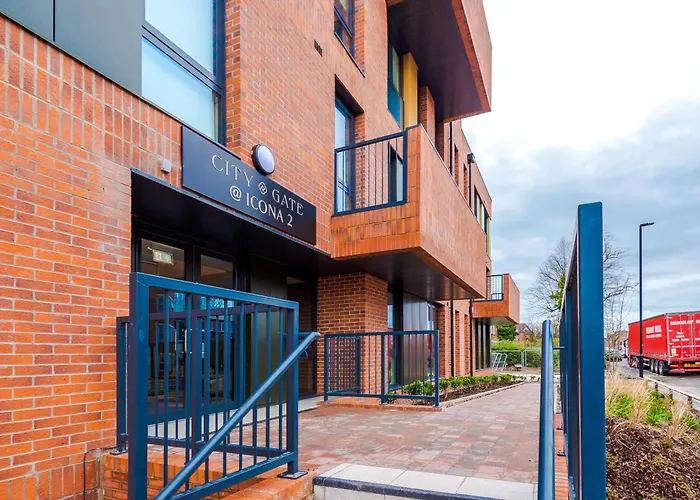 Icona 2 Apartment, With Free Onsite Gym And Secure Parking