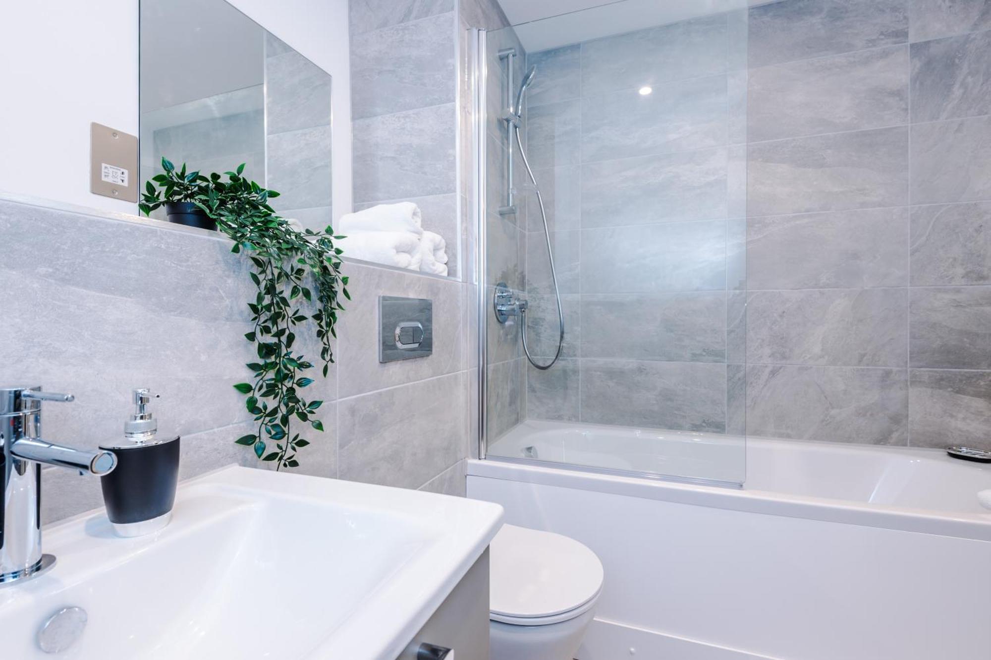 Icona 2 Apartment, With Free Onsite Gym And Secure Parking Appartamento *