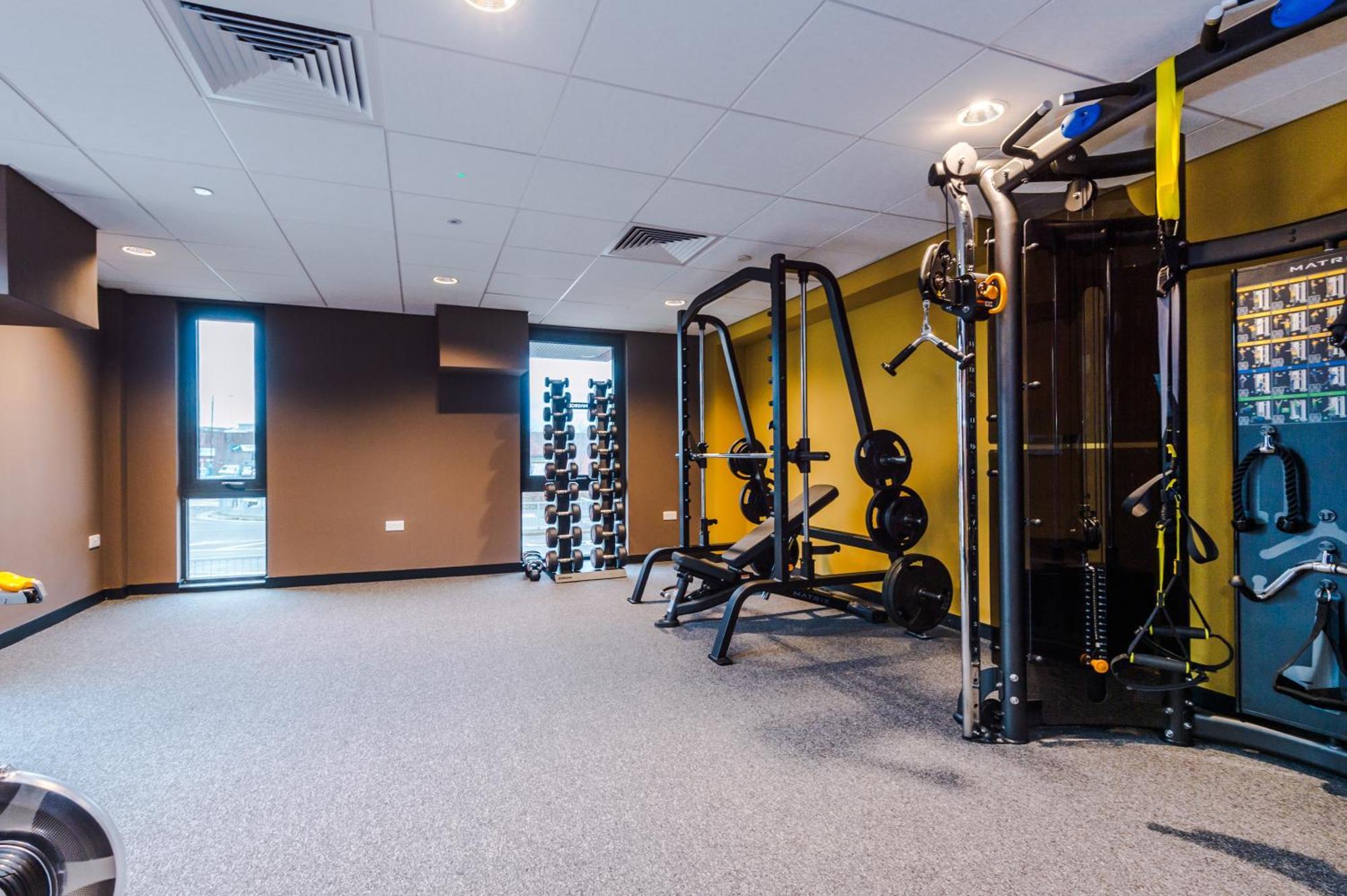 Icona 2 Apartment, With Free Onsite Gym And Secure Parking *