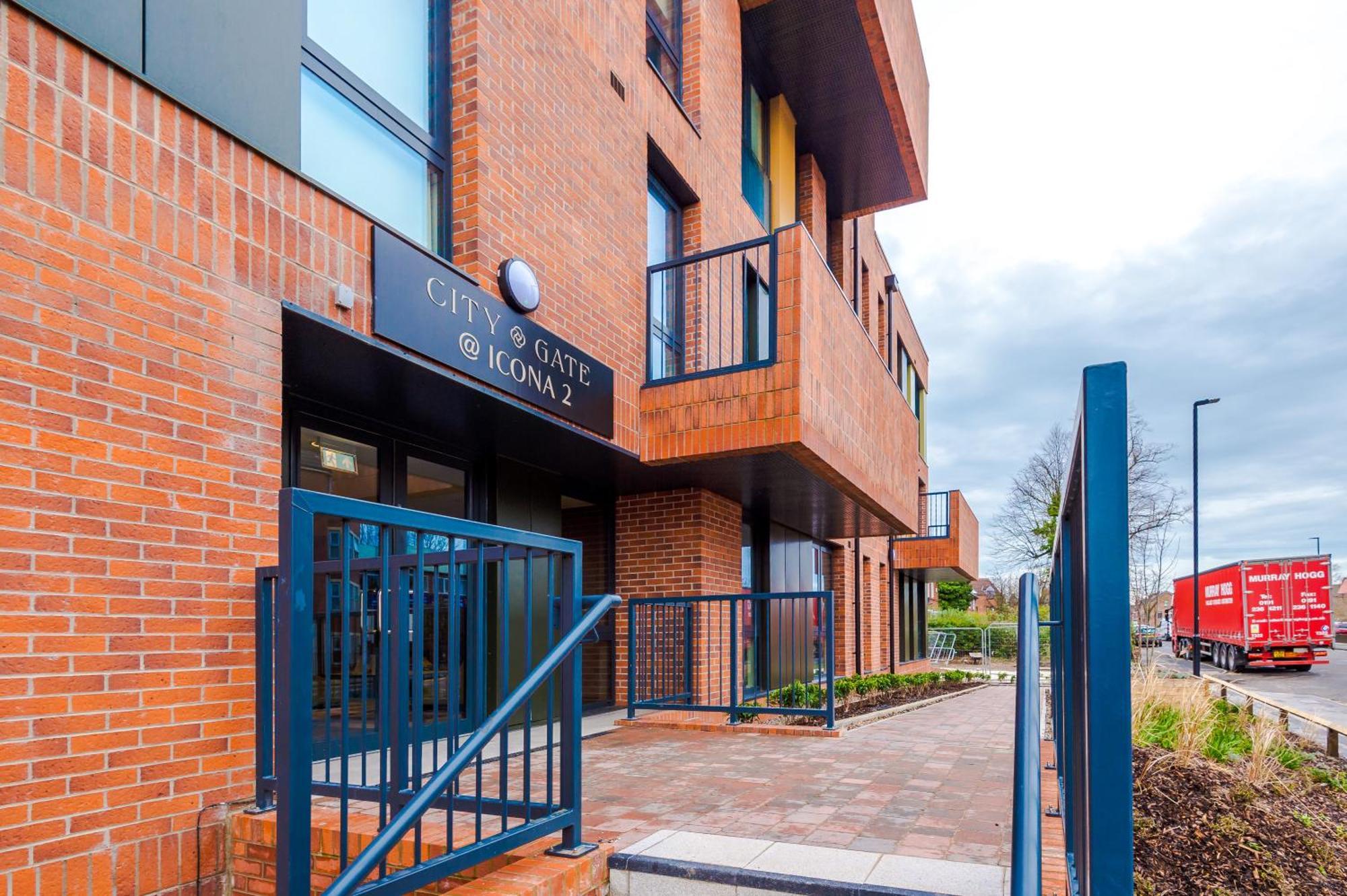 Apartment Icona 2 Apartment, With Free Onsite Gym And Secure Parking *